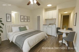 140 N Hoover St, Unit 109 in Los Angeles, CA - Building Photo