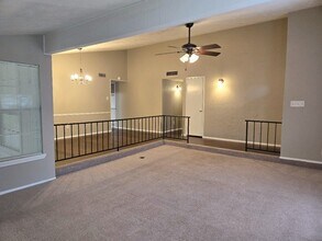 18215 Tall Cypress Dr in Spring, TX - Building Photo - Building Photo