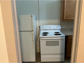 535 Main St in Mt Hope, WV - Foto de edificio - Building Photo