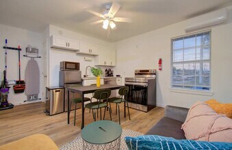 6403 Avenue C in Houston, TX - Building Photo - Building Photo