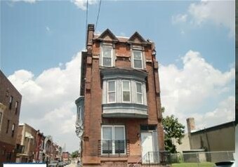 2313 Wharton St in Philadelphia, PA - Foto de edificio - Building Photo