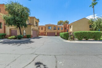 1102 W Glendale Ave in Phoenix, AZ - Building Photo - Building Photo