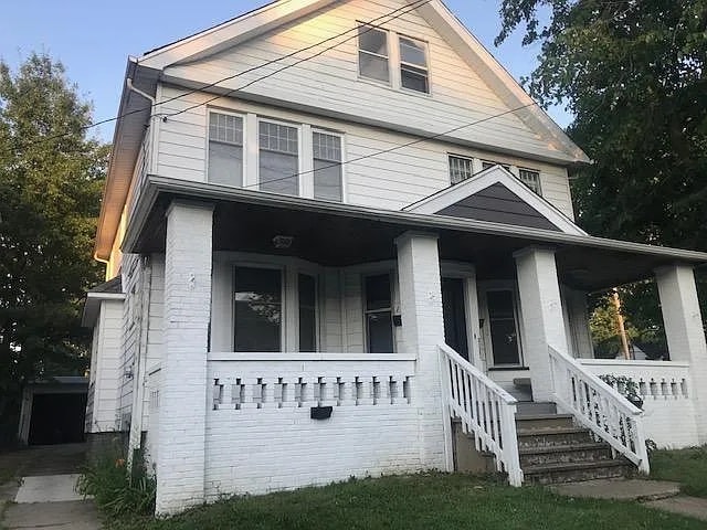1539 Hopkins Ave in Lakewood, OH - Building Photo