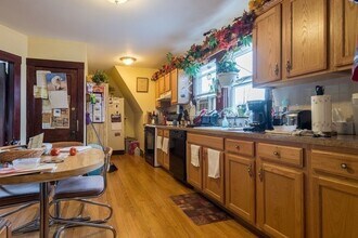 39 Thurston St in Somerville, MA - Building Photo - Building Photo