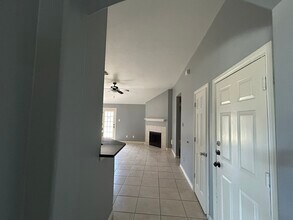 17235 Glenpatti Dr in Houston, TX - Building Photo - Building Photo