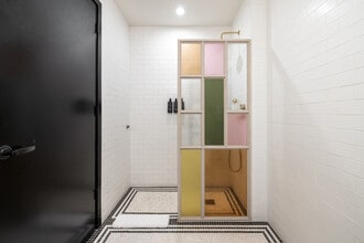 Freeman Residences in New York, NY - Building Photo - Interior Photo