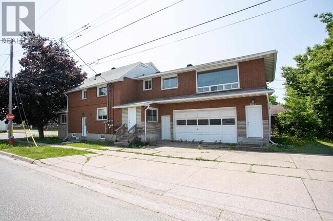 84 Wallace Terrace in Sault Ste Marie, ON - Building Photo - Building Photo