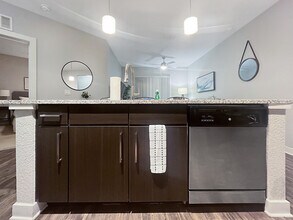 2615 N Grady Ave in Tampa, FL - Building Photo - Building Photo