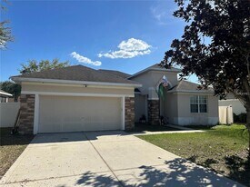 2721 Athens Dr in Leesburg, FL - Building Photo