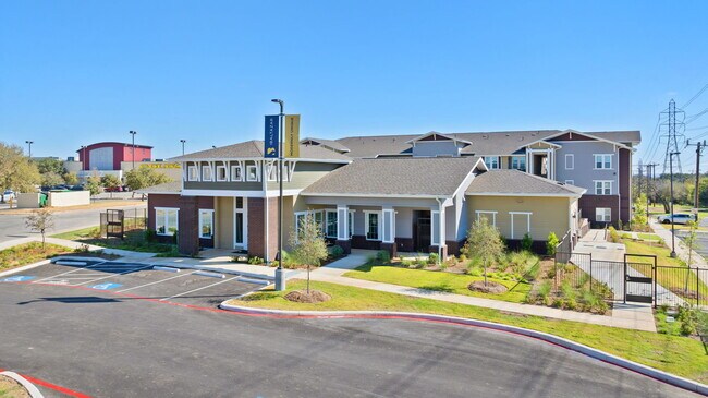 The Baltazar in San Antonio, TX - Foto de edificio - Building Photo