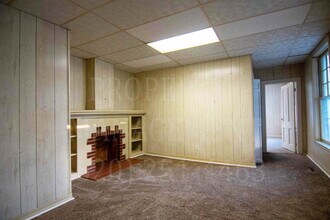 1412 W 5th St in Coffeyville, KS - Building Photo - Building Photo