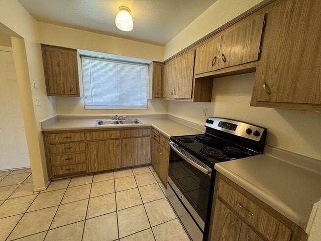 4806 N 71st Ln in Phoenix, AZ - Building Photo - Building Photo