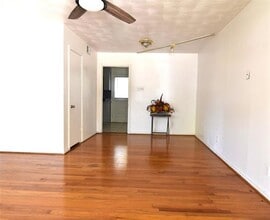 11332 Flamingo Ln in Dallas, TX - Building Photo - Building Photo