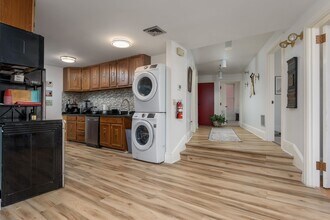 132 State St in Harrisburg, PA - Foto de edificio - Building Photo