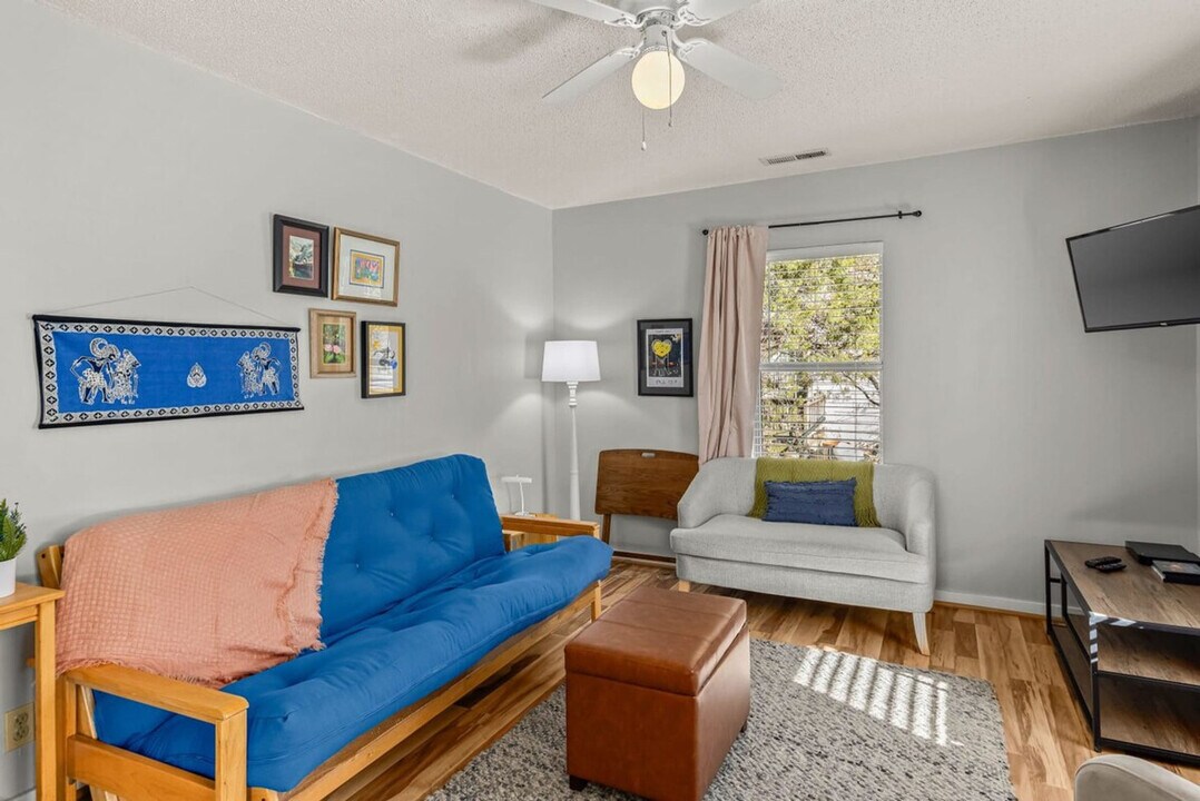 1488 W Mt Comfort Rd in Fayetteville, AR - Building Photo