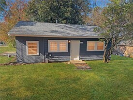 2224 Elizabeth Ave SE in Smyrna, GA - Building Photo