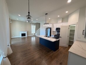 307 Talons Dr in Eagle Point, OR - Building Photo - Building Photo