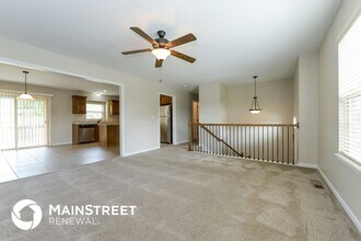 409 Golfview Dr in Pleasant Hill, MO - Building Photo - Building Photo