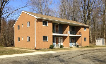 fred s flats apartments madison oh apartments for rent