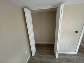 5680 28th Ave N in St. Petersburg, FL - Building Photo - Building Photo