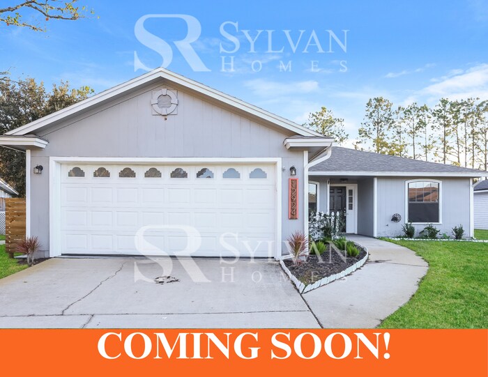 12924 Silver Springs Dr N in Jacksonville, FL - Building Photo