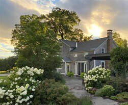 314 Schoolhouse Rd in Ghent, NY - Building Photo