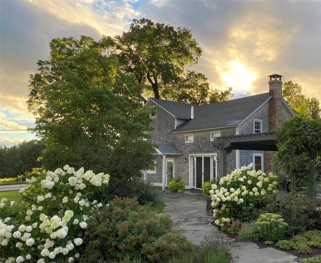 property at 314 Schoolhouse Rd