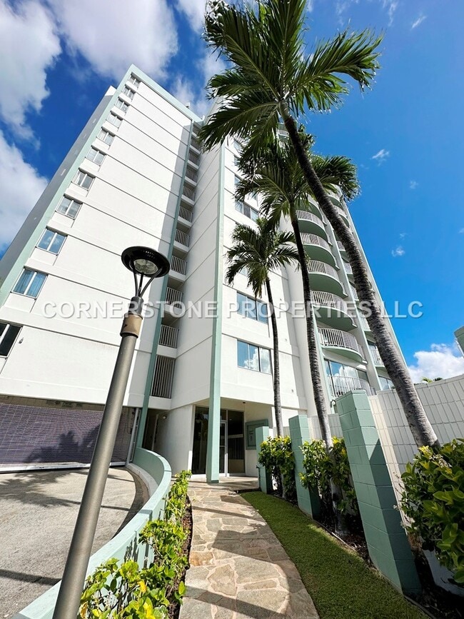 property at 710 Lunalilo St