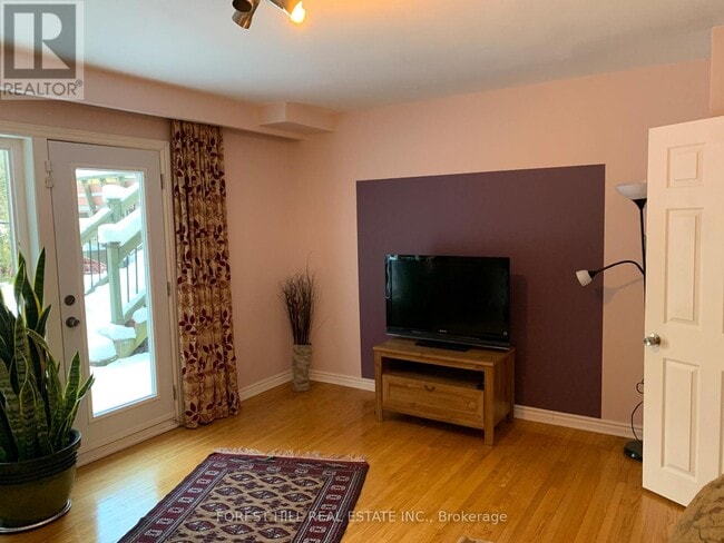 43 Denrock Dr in Toronto, ON - Building Photo - Building Photo