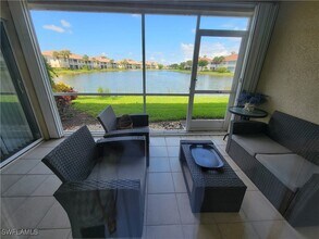 3037 Driftwood Way in Naples, FL - Building Photo - Building Photo