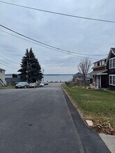 44 Assonet St in Fall River, MA - Building Photo - Building Photo