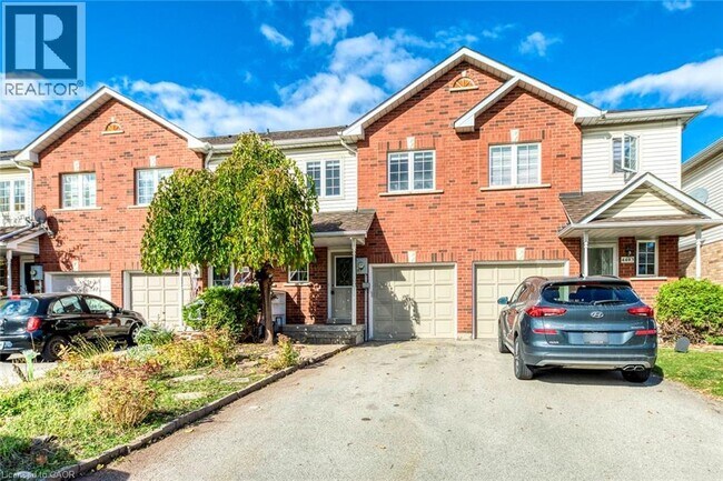 4401 Peter Dr in Burlington, ON - Building Photo - Building Photo