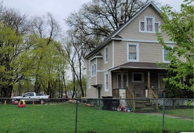 property at 1173 S 2nd St