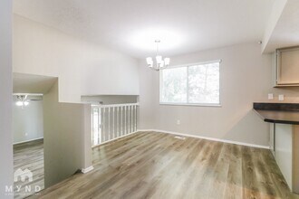 2297 N 1125 E in Layton, UT - Foto de edificio - Building Photo