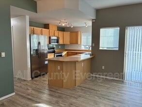 6409 Hazel Ln SE in Auburn, WA - Building Photo - Building Photo