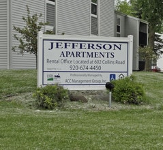 Jefferson Commons in Jefferson, WI - Foto de edificio - Building Photo
