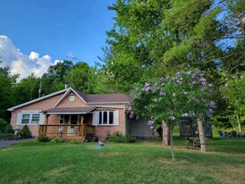 172 Toles Hollow Rd in Gilboa, NY - Building Photo