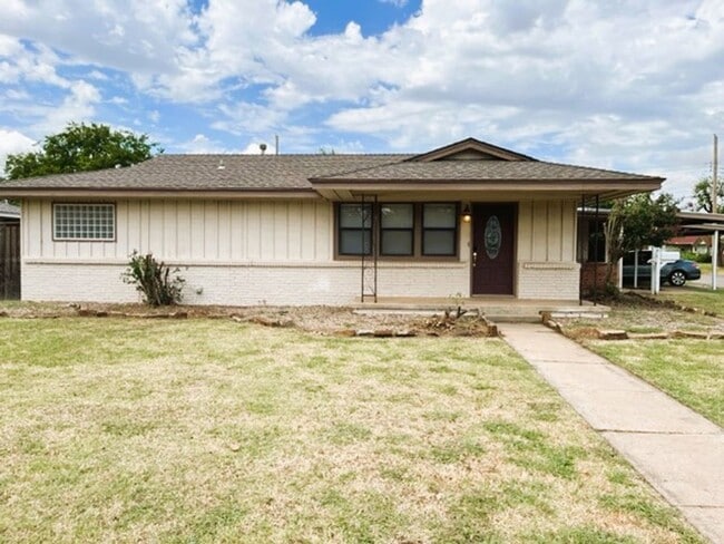 property at 107 NE 6th St