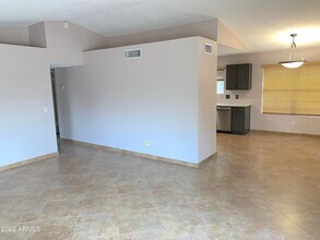 19842 N 9th St in Phoenix, AZ - Building Photo - Building Photo