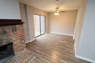 806 Courtenay Pl in Garland, TX - Building Photo - Building Photo