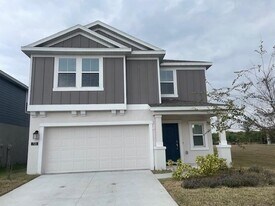 725 Reggie Rd in Winter Haven, FL - Building Photo