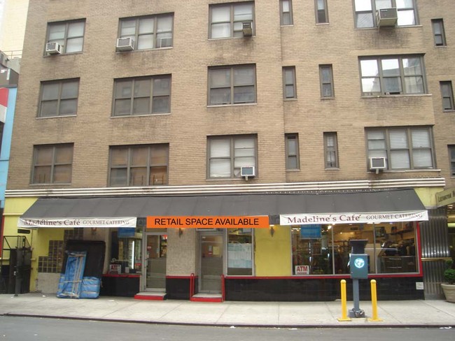 141 E 56th St in New York, NY - Building Photo - Building Photo