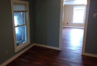 46 Main, Unit B in Orono, ME - Foto de edificio - Building Photo