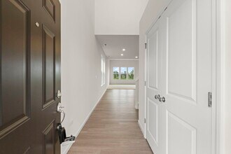 2416 Tailshot Rd in Naperville, IL - Building Photo - Building Photo