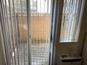 3735 S Canfield Ave in Los Angeles, CA - Building Photo - Building Photo