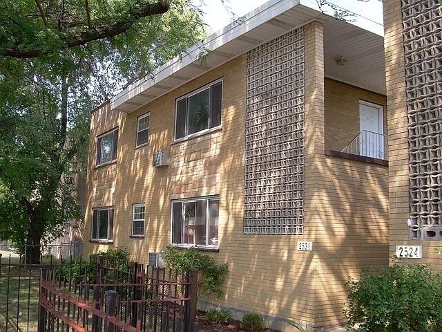 2530 W Foster Ave in Chicago, IL - Building Photo