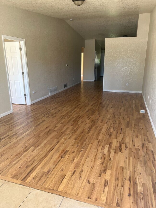 7377 Krameria St in Commerce City, CO - Building Photo - Building Photo