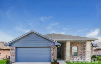 111 Columbia St in Farmersville, TX - Building Photo