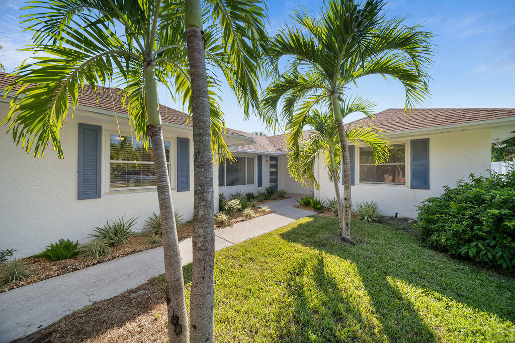 518 Kingbird Cir in Delray Beach, FL - Building Photo