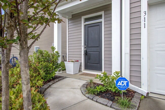 311 Bear Paw Ln in Summerville, SC - Building Photo - Building Photo